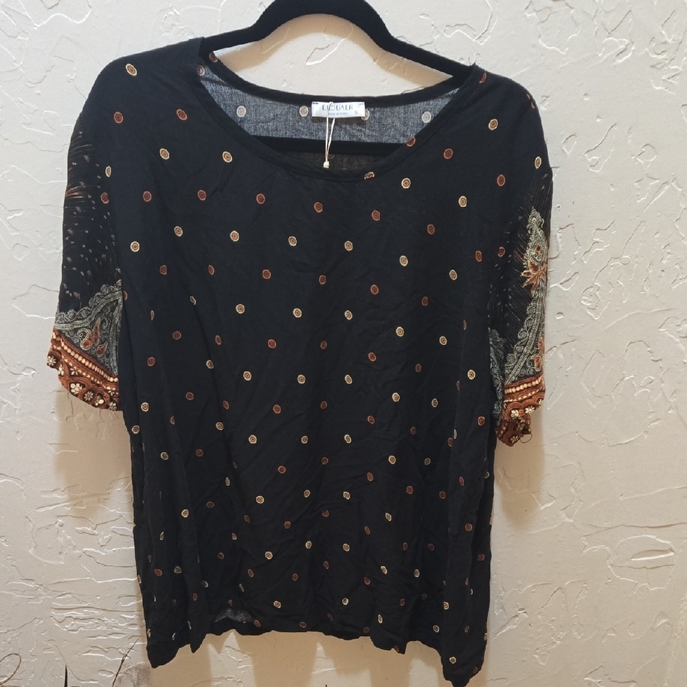 3/$10 Elegant Black Top with Gold and Red Details